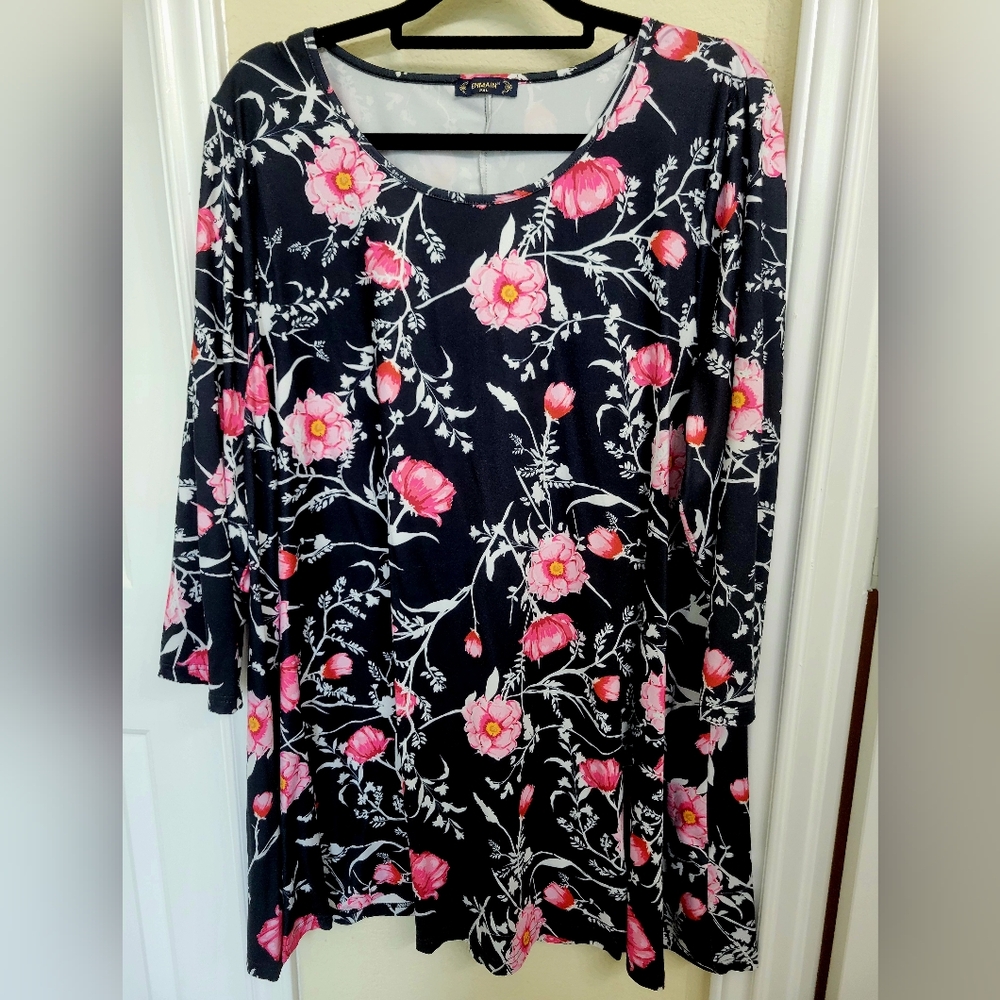 Enmain Black and Multicolored Floral 3/4 Sleeve Boho Tunic Plus Size 2X
